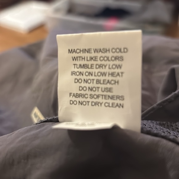 Men’s Magellan Outdoors Fish Gear Lightweight Cargo Zip-Off Pants - Picture 7 of 7